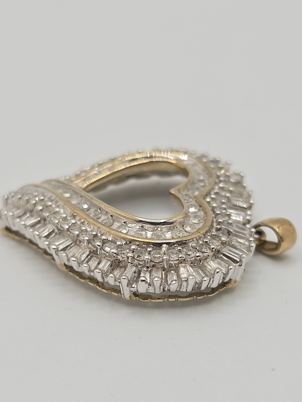 10K Gold Heart Pendant Round & Baguette Diamonds 3.6g - Picture 6 of 16